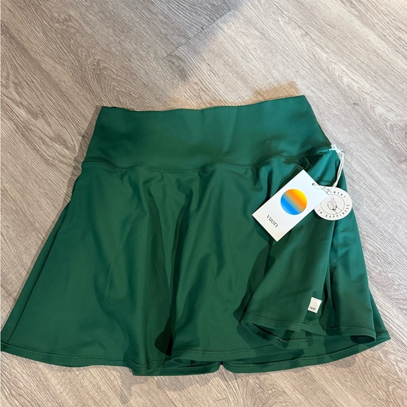 Vuori Dresses & Skirts - NWT Vuori Volley Skirt